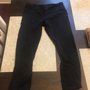 Lululemon Running crops